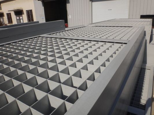 6x6mm çapraz çubukla kare güçlendirilmiş kalıplı cam lif ızgara